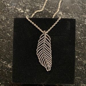 PANDORA Feather Pendant and Earrings Set
